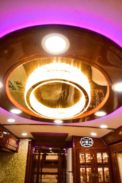 462f5cc8-a4e6-427c-aa74-bada8b0d8d2a (Custom).jpg